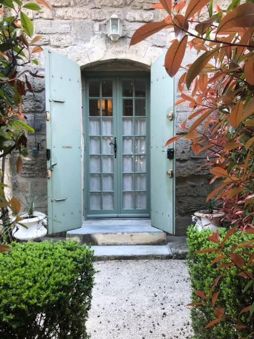 Ulysse, Appartement Spacieux Au Centre Historique D'Uzes En Rez-De-Chaussee Avec Exterieur, Proche Parking Des Marroniers Екстер'єр фото